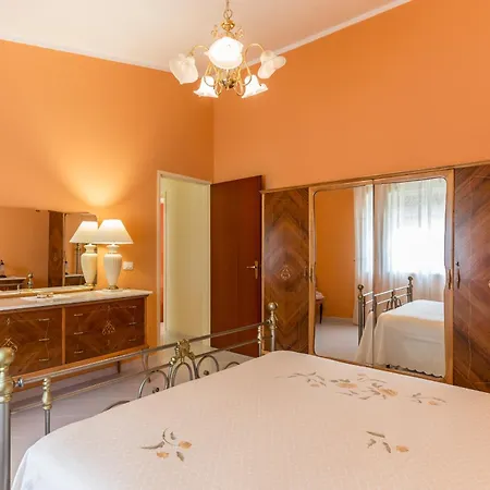 بيت للعطل Irene's House Near The Sea With Pool, Parking & Wi-fi