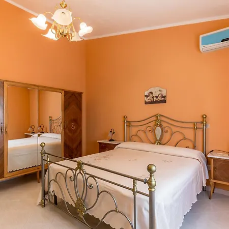 Irene's House Near The Sea With Pool, Parking & Wi-fi أفولا