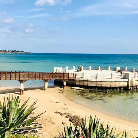 Irene's House Near The Sea With Pool, Parking & Wi-fi Holiday home *