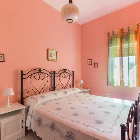 Irene's House Near The Sea With Pool, Parking & Wi-fi Holiday home