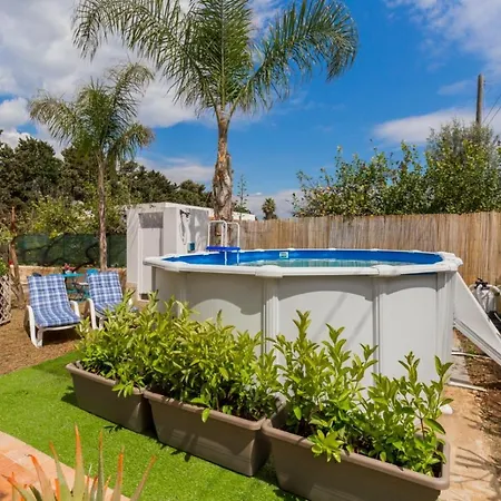 Irene's House Near The Sea With Pool, Parking & Wi-fi Casa vacanze *